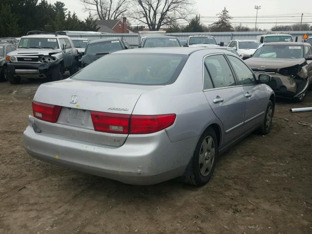 1HGCM56425L001084 - 2005 HONDA ACCORD LX SILVER photo 4