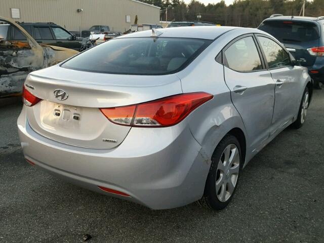 5NPDH4AE5CH120752 - 2012 HYUNDAI ELANTRA GL SILVER photo 4