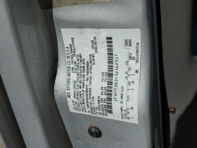 1FAFP38343W162517 - 2003 FORD FOCUS ZTS SILVER photo 10