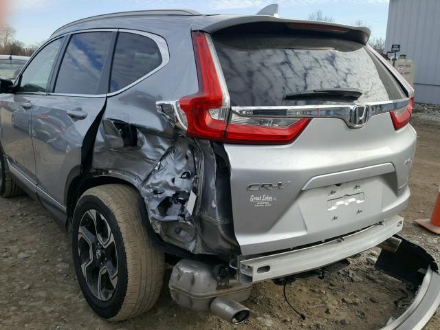 5J6RW2H95HL027607 - 2017 HONDA CR-V TOURI SILVER photo 9