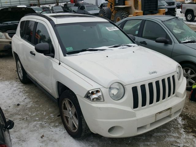 1J8FT47W97D181002 - 2007 JEEP COMPASS WHITE photo 9