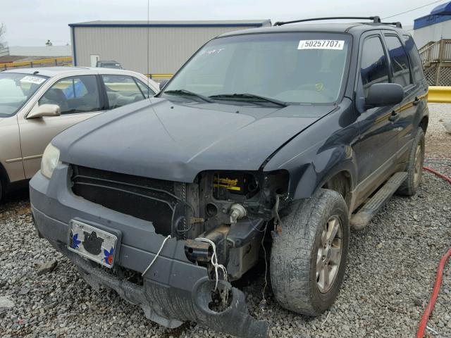 1FMCU03175KC43432 - 2005 FORD ESCAPE XLT BLACK photo 2