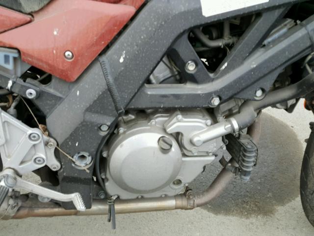 JS1VP53AX62106613 - 2006 SUZUKI SV650 RED photo 7