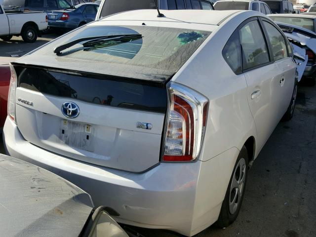 JTDKN3DU2F1953014 - 2015 TOYOTA PRIUS WHITE photo 4