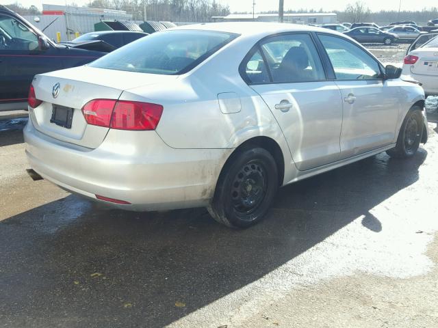3VW2K7AJ1CM392486 - 2012 VOLKSWAGEN JETTA BASE ვერცხლისფერი ფოტო 4