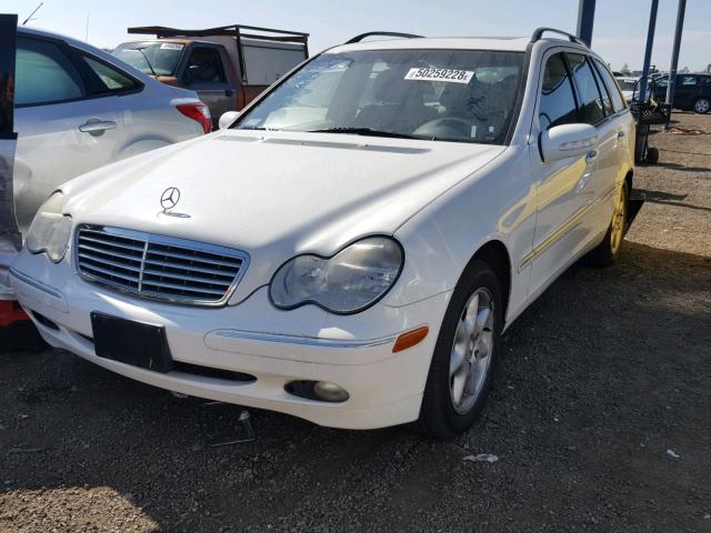 WDBRH61J83F354956 - 2003 MERCEDES-BENZ C 240 SPOR WHITE photo 2