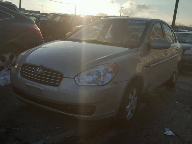 KMHCN46C66U025361 - 2006 HYUNDAI ACCENT GLS TAN photo 2