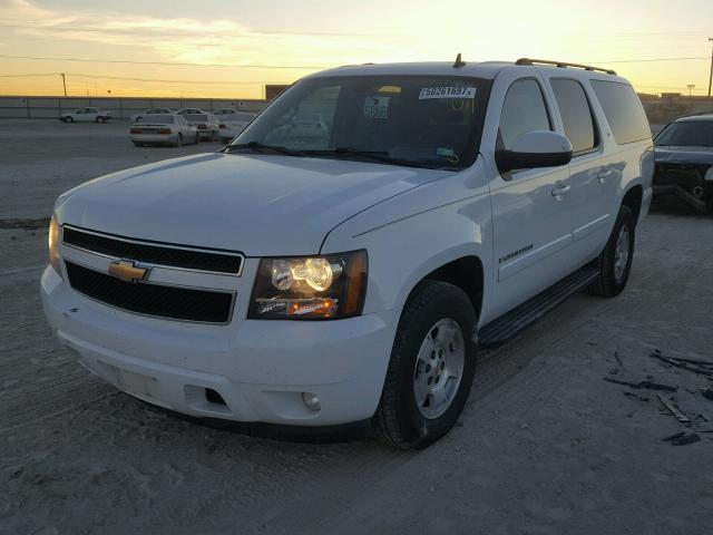 1GNFC16JX8J231699 - 2008 CHEVROLET SUBURBAN C WHITE photo 2