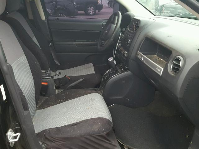 1C4NJDBB2FD437878 - 2015 JEEP COMPASS SP შავი ფოტო 5