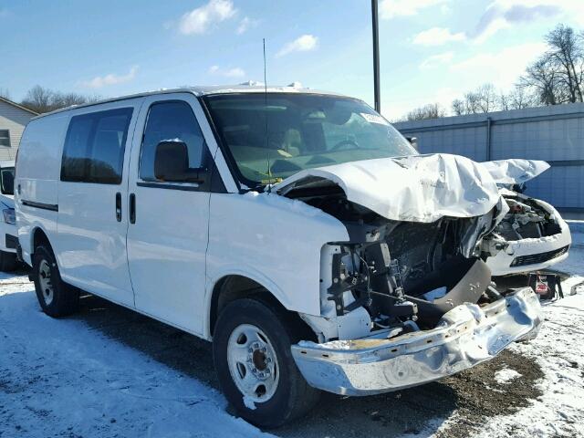 1GCHG35K781183221 - 2008 CHEVROLET EXPRESS G3 WHITE photo 1