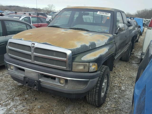 3B7HF13Y1TG166892 - 1996 DODGE RAM 1500 GREEN photo 2