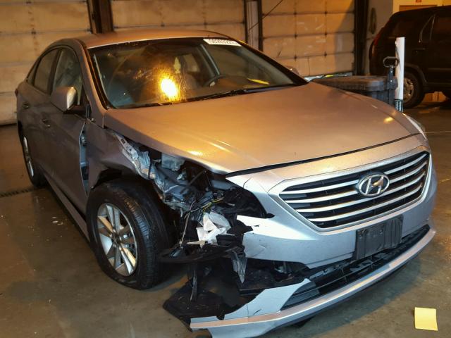 5NPE24AF3FH202188 - 2015 HYUNDAI SONATA SE SILVER photo 1