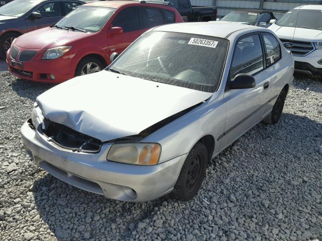 KMHCF35G82U230122 - 2002 HYUNDAI ACCENT L GRAY photo 2