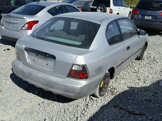 KMHCF35G82U230122 - 2002 HYUNDAI ACCENT L GRAY photo 4