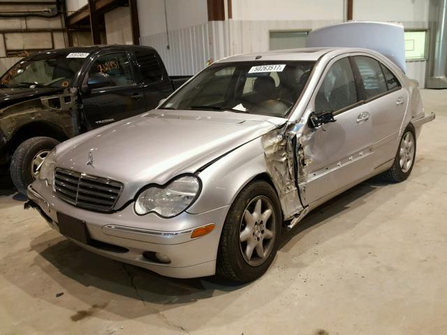 WDBRF61J43A430076 - 2003 MERCEDES-BENZ C 240 SILVER photo 2