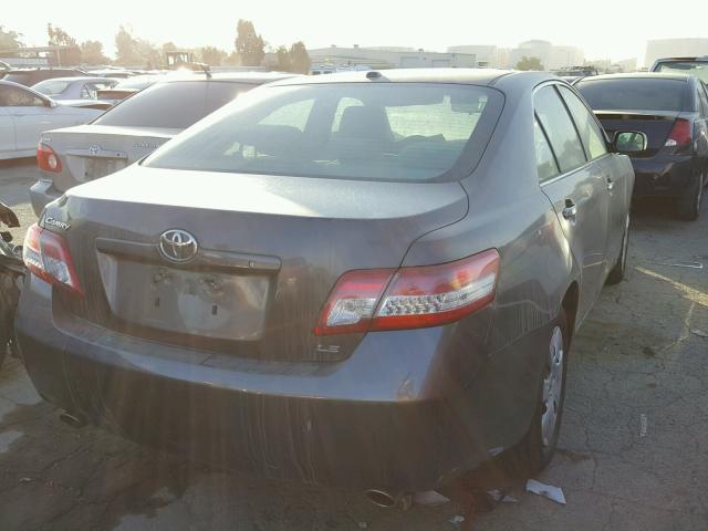 JTNBK3EK3A3048652 - 2010 TOYOTA CAMRY SE GRAY photo 4