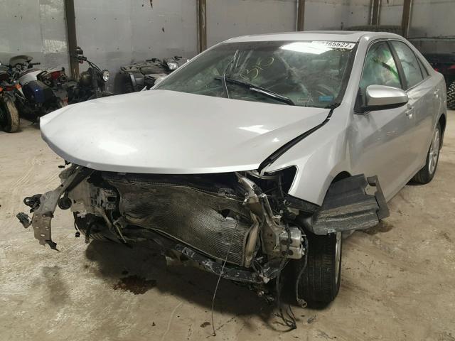 4T1BF1FK3CU597644 - 2012 TOYOTA CAMRY BASE SILVER photo 2