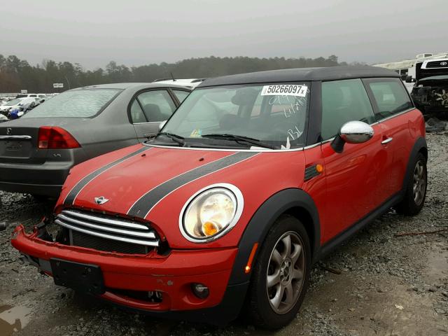 WMWML3C54ATX37989 - 2010 MINI COOPER CLU RED photo 2