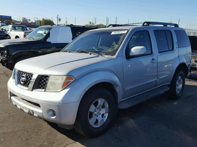 5N1AR18W85C721192 - 2005 NISSAN PATHFINDER GRAY photo 2