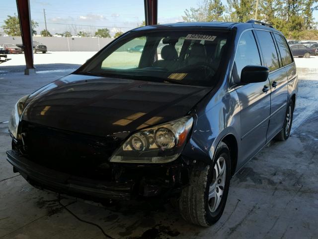 5FNRL38615B033770 - 2005 HONDA ODYSSEY EX SILVER photo 2