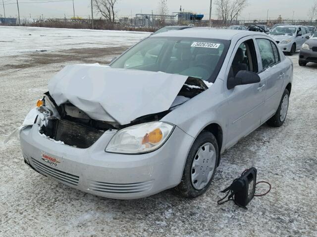 1G1AJ55F977151652 - 2007 CHEVROLET COBALT LS SILVER photo 2