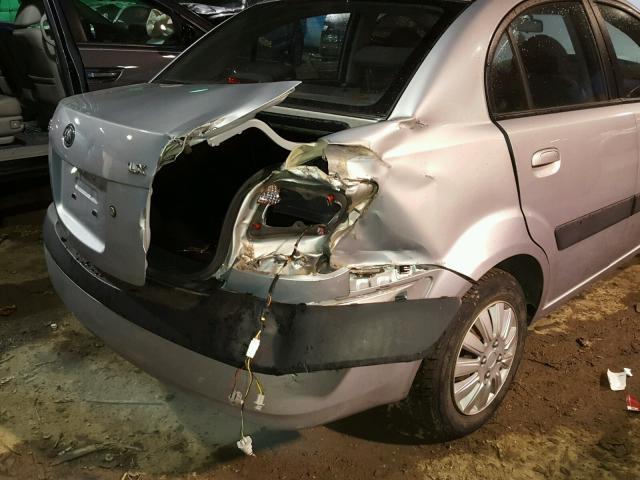 KNADE123786356144 - 2008 KIA RIO BASE SILVER photo 9