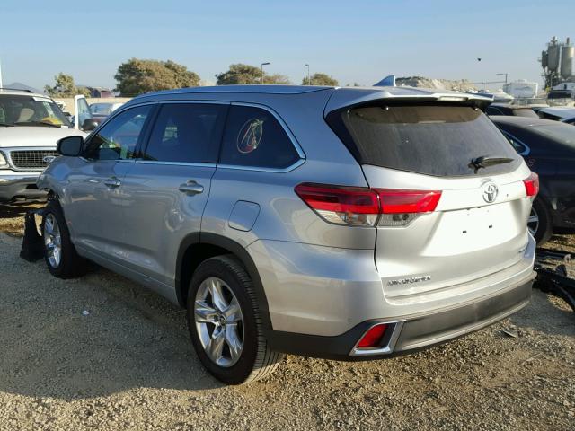 5TDYZRFH6HS229785 - 2017 TOYOTA HIGHLANDER SILVER photo 3