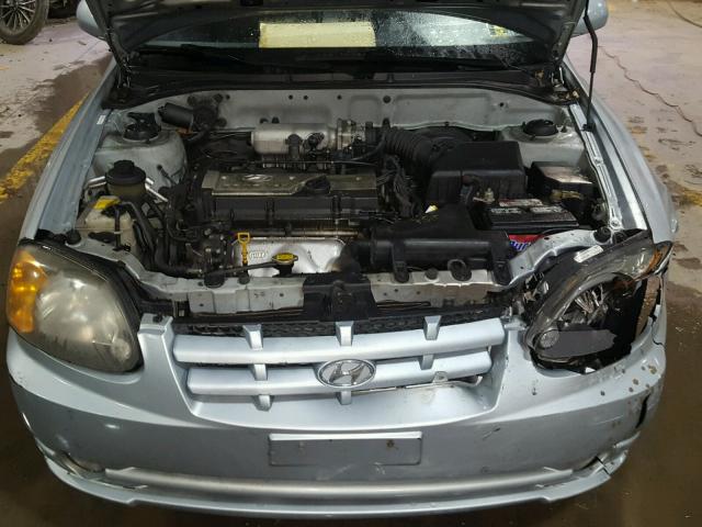 KMHCG35C55U346456 - 2005 HYUNDAI ACCENT GS BLUE photo 7