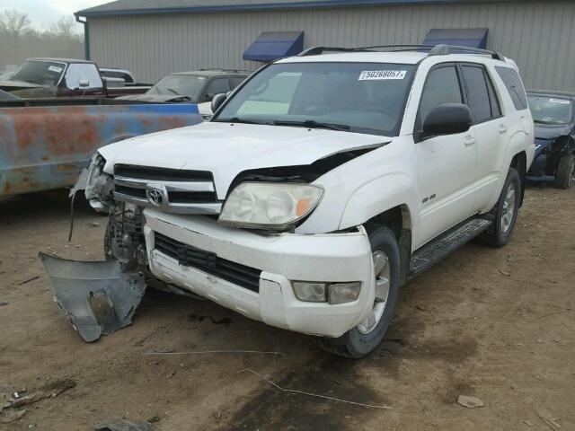 JTEBU14R350073510 - 2005 TOYOTA 4RUNNER SR WHITE photo 2