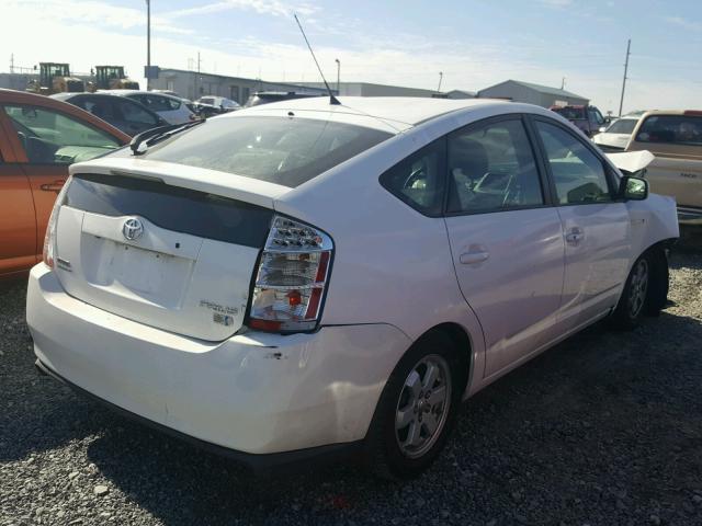 JTDKB20U773245081 - 2007 TOYOTA PRIUS WHITE photo 4