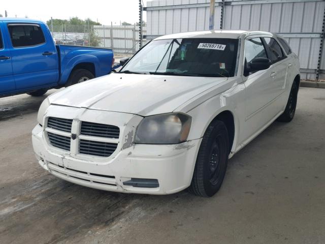 2D4FV47T77H641268 - 2007 DODGE MAGNUM SE WHITE photo 2