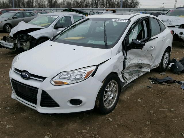 1FADP3F22DL190997 - 2013 FORD FOCUS SE WHITE photo 2