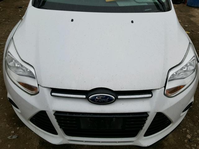 1FADP3F22DL190997 - 2013 FORD FOCUS SE WHITE photo 7