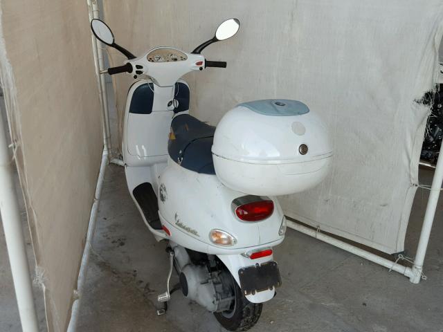 ZAPM198F535009603 - 2003 VESPA M198F WHITE photo 3