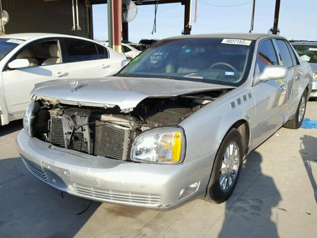 1G6KD54Y71U183131 - 2001 CADILLAC DEVILLE SILVER photo 2