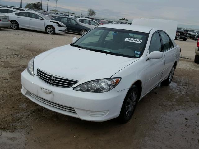 4T1BE30K76U676830 - 2006 TOYOTA CAMRY LE WHITE photo 2