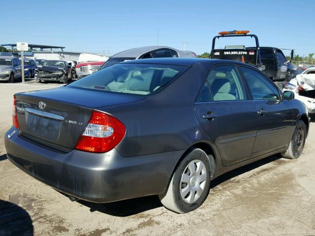 4T1BE32K93U770247 - 2003 TOYOTA CAMRY LE GRAY photo 4