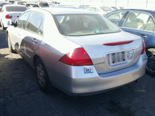 1HGCM56467A082024 - 2007 HONDA ACCORD LX SILVER photo 3