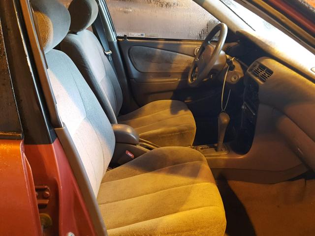 1Y1SK5280WZ434888 - 1998 CHEVROLET GEO PRIZM 红色 照片 5