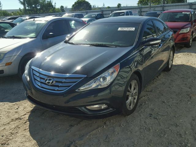 5NPEC4AC1BH166904 - 2011 HYUNDAI SONATA SE BLUE photo 2