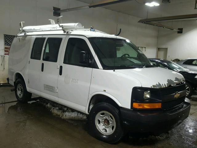 1GCWGFCBXC1121252 - 2012 CHEVROLET EXPRESS G2 WHITE photo 1