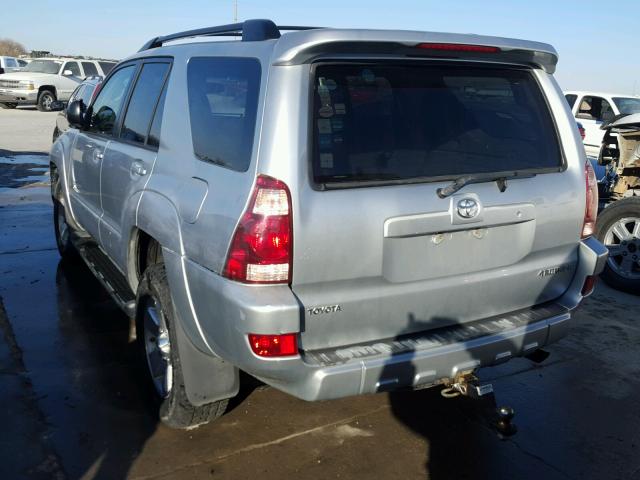 JTEZU14R550050342 - 2005 TOYOTA 4RUNNER SR SILVER photo 3