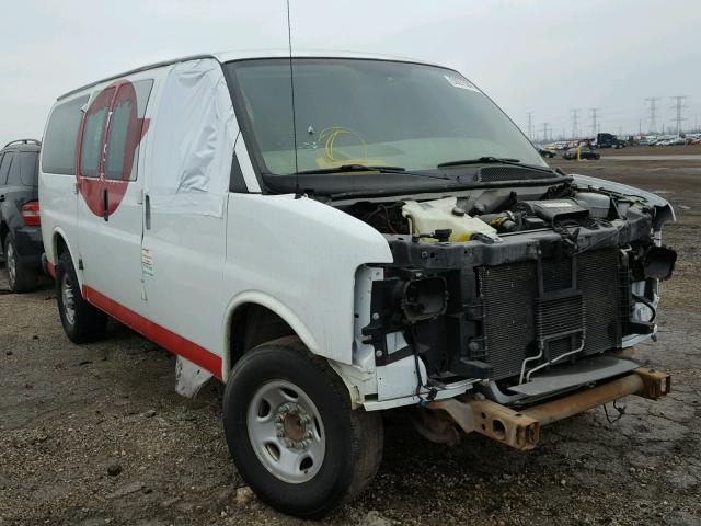 1GCHG35U371232463 - 2007 CHEVROLET EXPRESS G3 WHITE photo 1