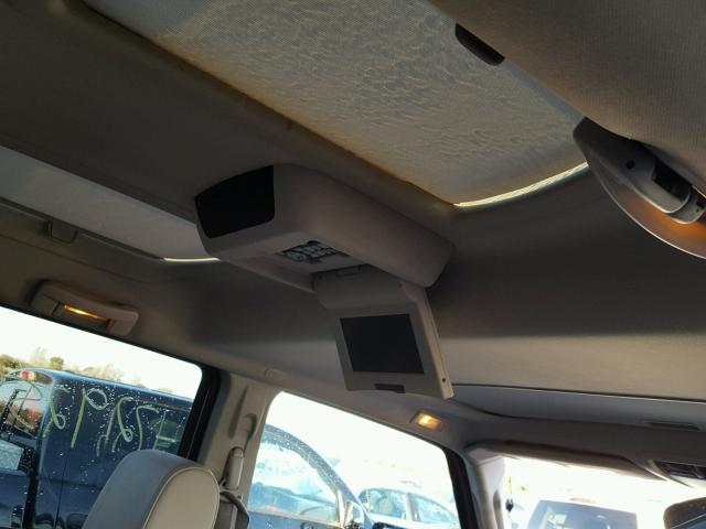 1J8HG58246C334324 - 2006 JEEP COMMANDER BEIGE photo 9