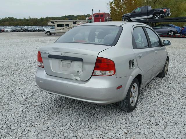 KL1TD526X5B407617 - 2005 CHEVROLET AVEO BASE Արծաթագույն լուսանկար 4