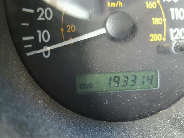 KL1TD526X5B407617 - 2005 CHEVROLET AVEO BASE Արծաթագույն լուսանկար 8