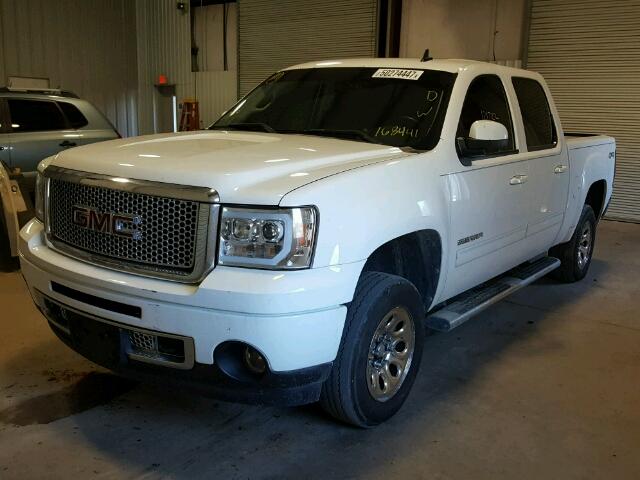 3GTU2WE20CG168441 - 2012 GMC SIERRA K15 WHITE photo 2