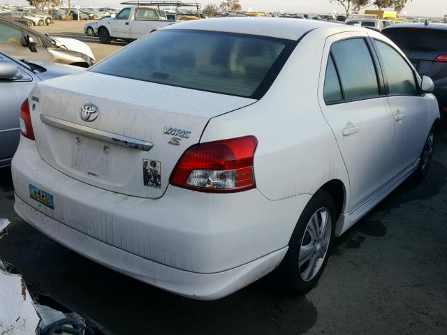 JTDBT923671025212 - 2007 TOYOTA YARIS WHITE photo 4