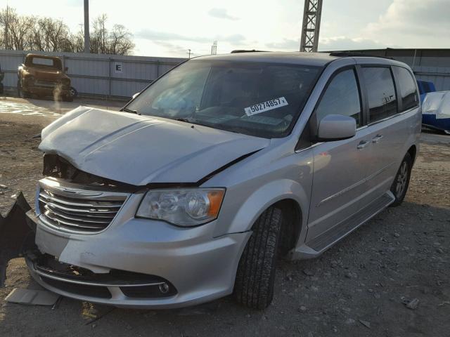 2A4RR5DG9BR633469 - 2011 CHRYSLER TOWN & COU SILVER photo 2