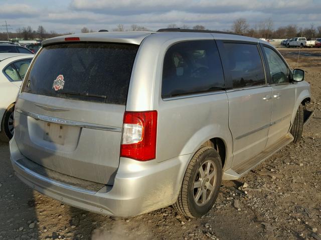 2A4RR5DG9BR633469 - 2011 CHRYSLER TOWN & COU SILVER photo 4